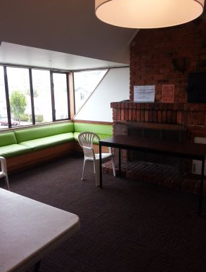 Cottage Lounge